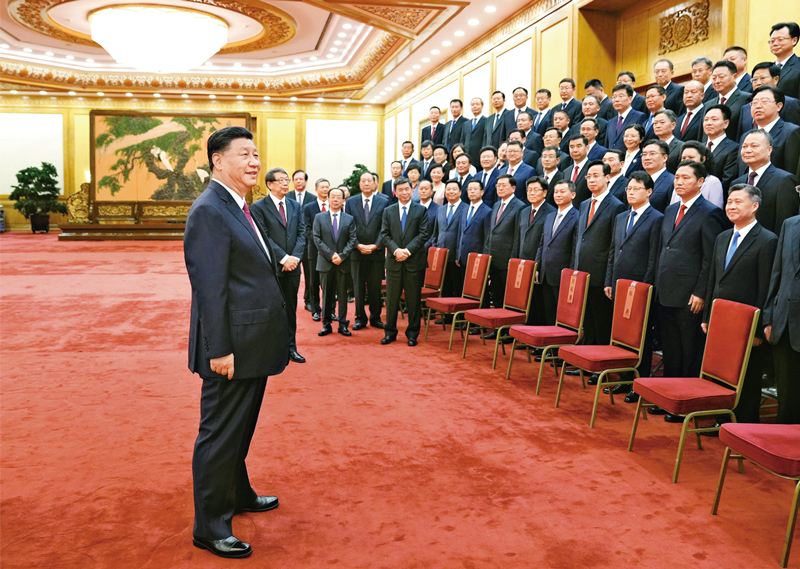 2021年6月29日,中共中央总书记、国家主席、中央军委主席习近平在北京会见全国优秀县委书记。 新华社记者 李学仁/摄